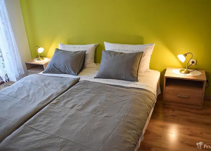 Apartment Persic *