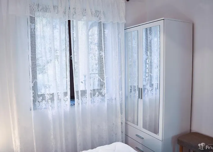 Persic Apartment